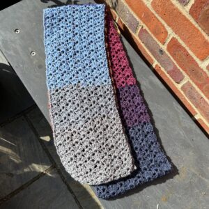 'Serpent' scarf